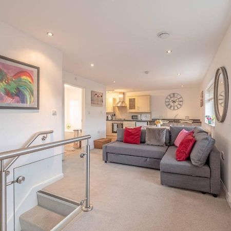 סלאו Windsor Wexham One Bedroom Home Sleeps Four מראה חיצוני תמונה